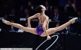 18年湖人得到老詹付出什么样的筹码，其他球队都开出什么条件。