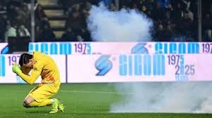 曼联官方：将采取措施提高财务可持续性，预计裁员150-200人