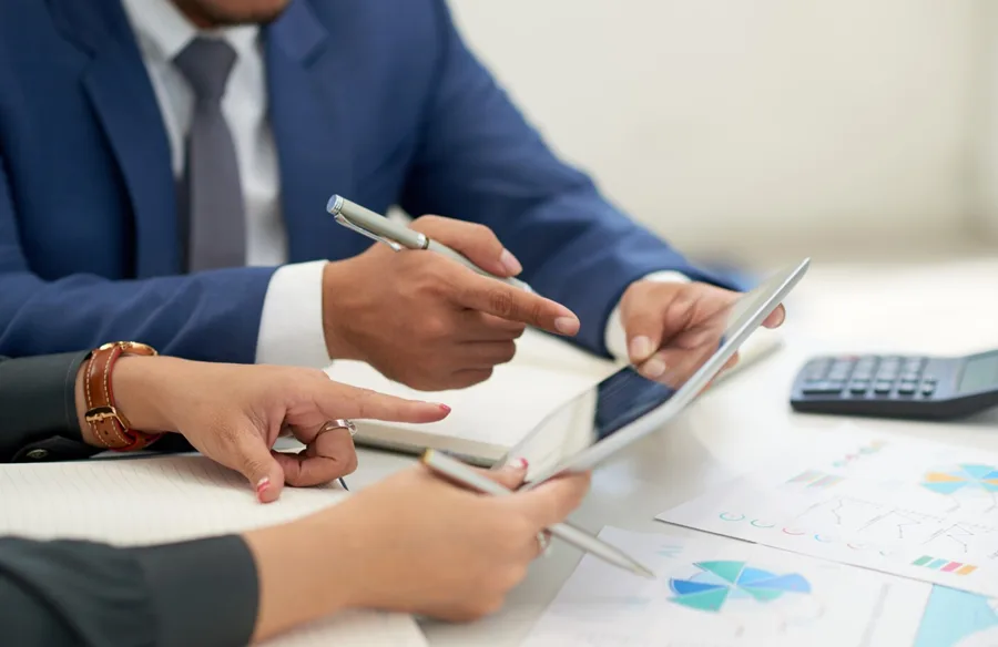 From Saving to Investing: How to Build Wealth in 2025 and Be - 乐鱼app